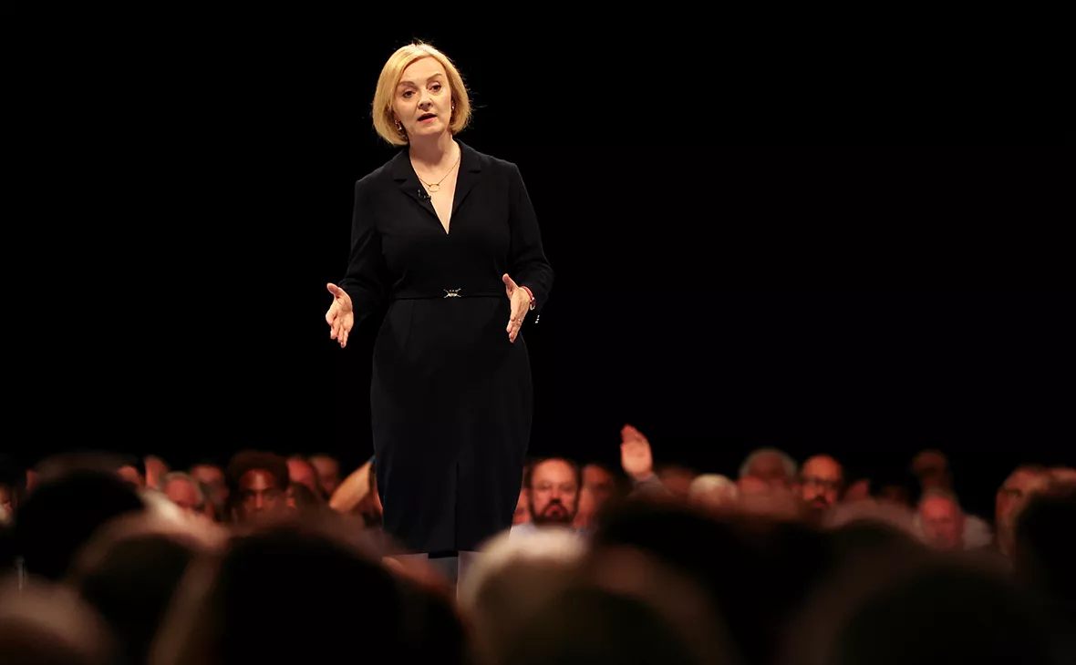 Phil Noble / Reuters