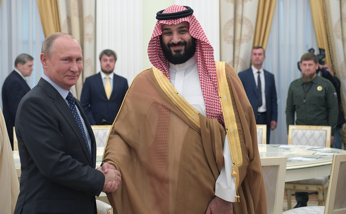 Владимир Путин и наследный принц Саудовской Аравии Мухаммед ибн Салман Аль Сауд (слева направо)