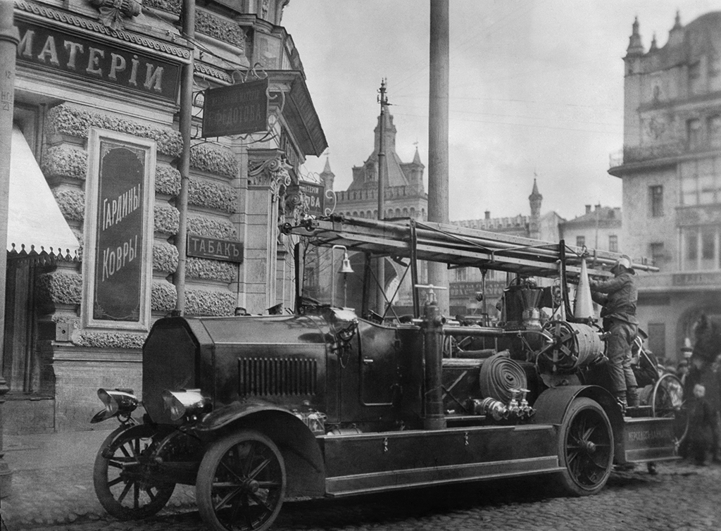 Пожарный автомобиль, 1910 год