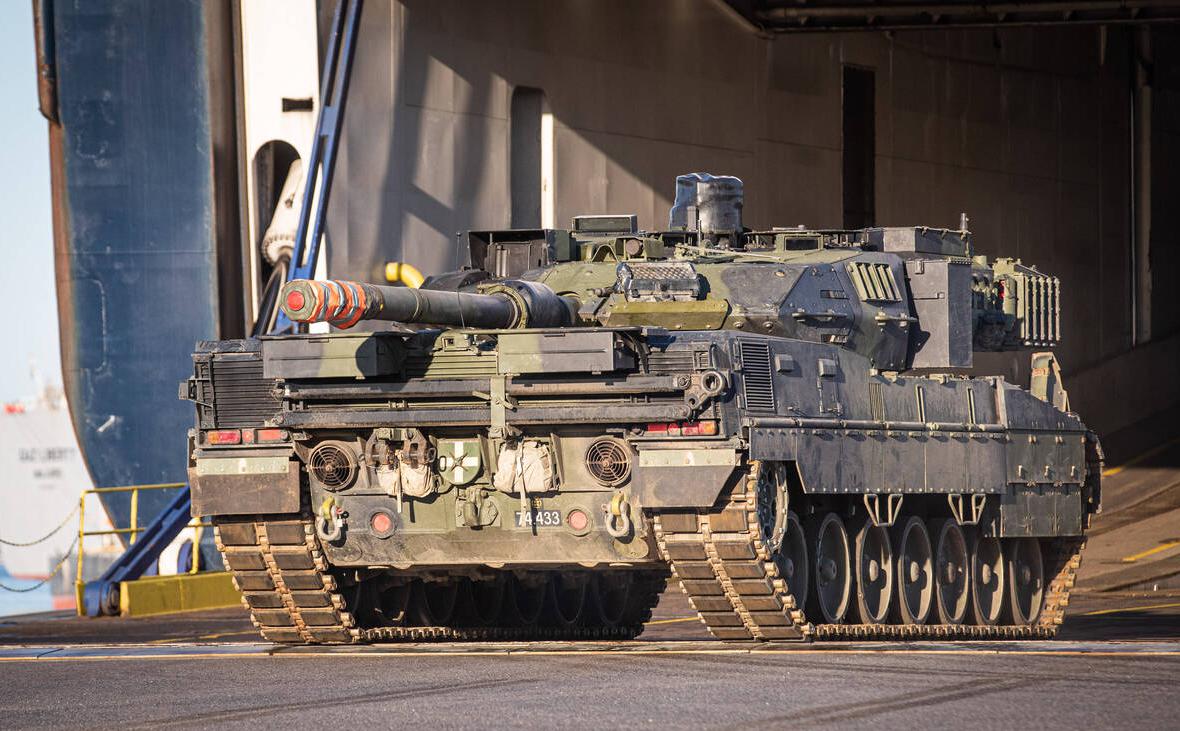 ФРГ вслед за Польшей отказалась передавать Киеву танки «в одиночку»"/>













