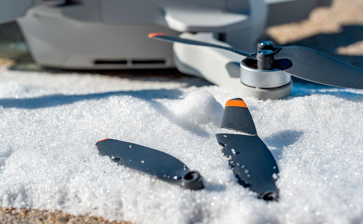 Под растаявшим снегом в Подмосковье нашли около десятка дронов