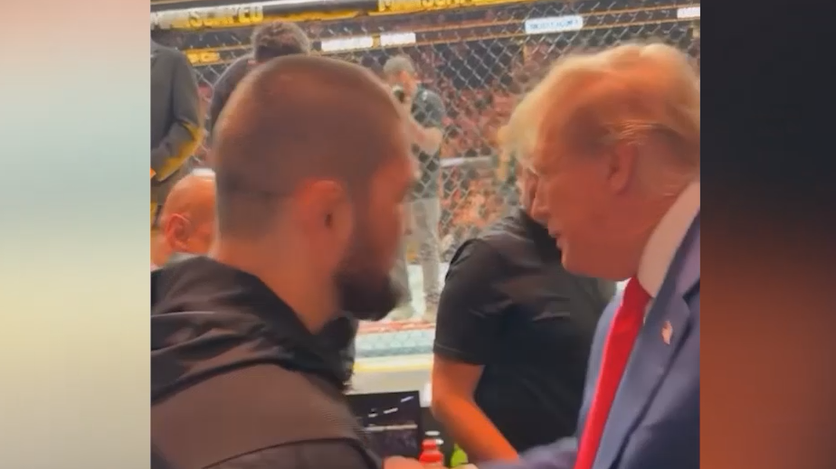 Хабиб Нурмагомедов встретился с Трампом на турнире UFC