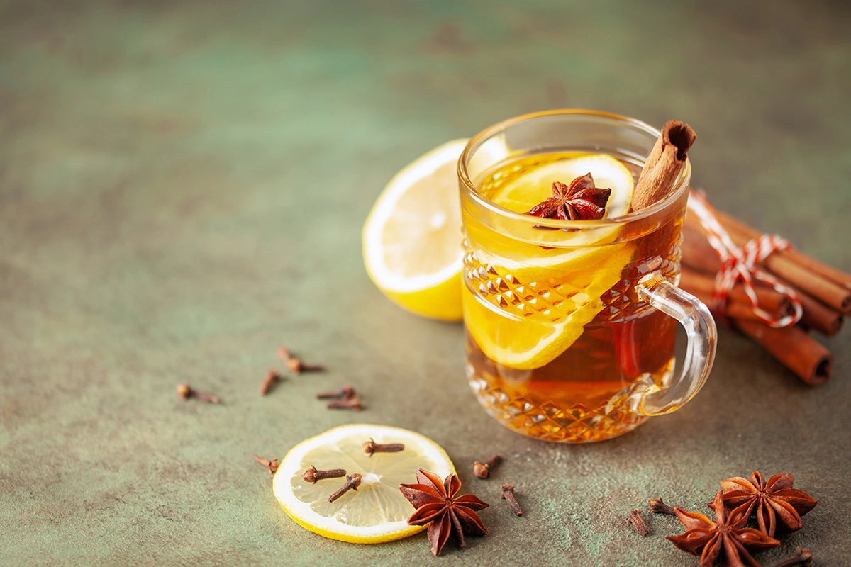 Грог с ромом, чаем и медом