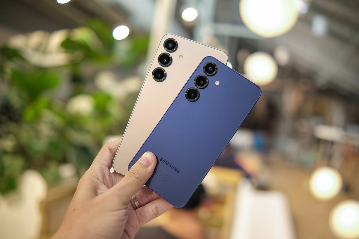 Все данные, которые предстоит скопировать с устройства, сперва нужно сохранить