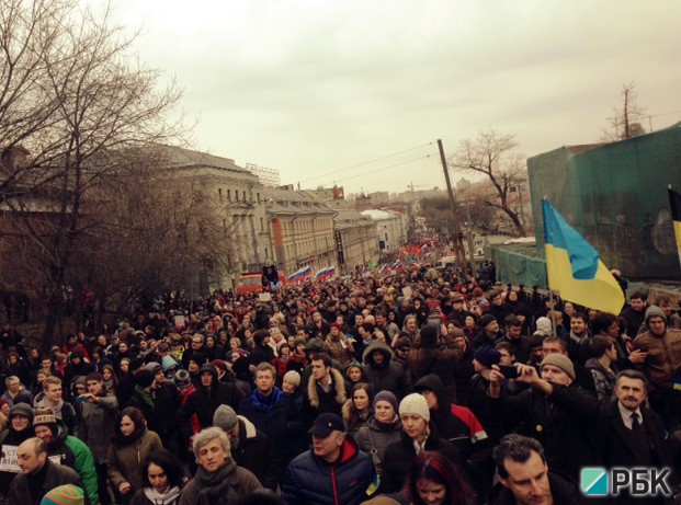 "Марш мира" в Москве против военного вмешательства России в Крыму