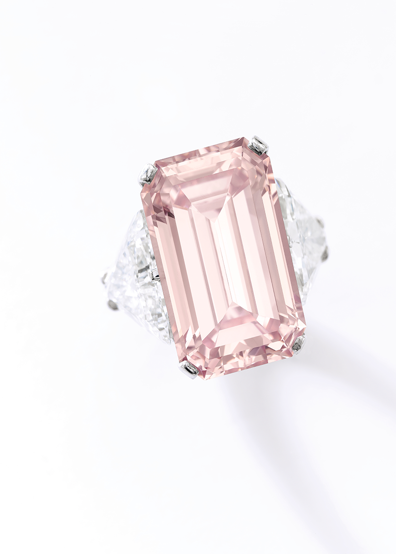 Кольцо с бриллиантом Fancy Intense Pink