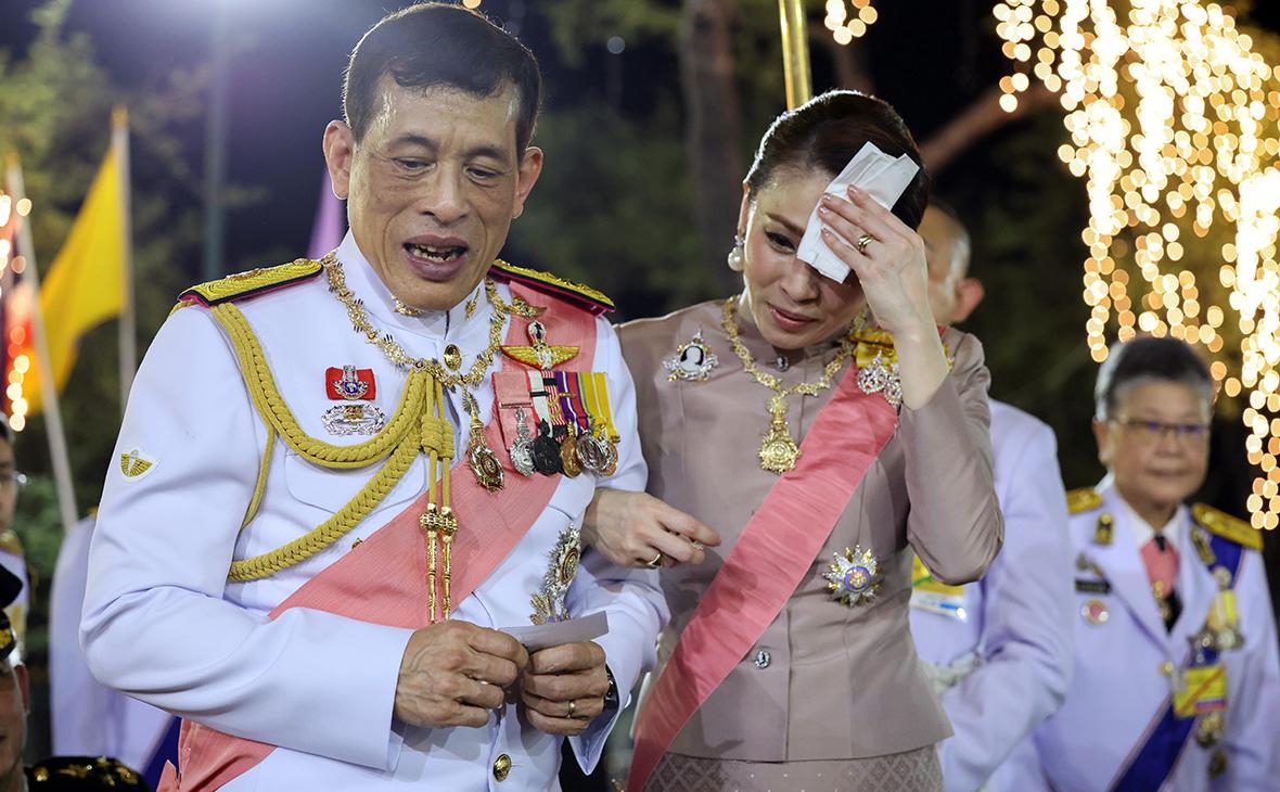 Король Таиланда Маха Вачиралонгкорн (Рама Х) и королева Сутхида