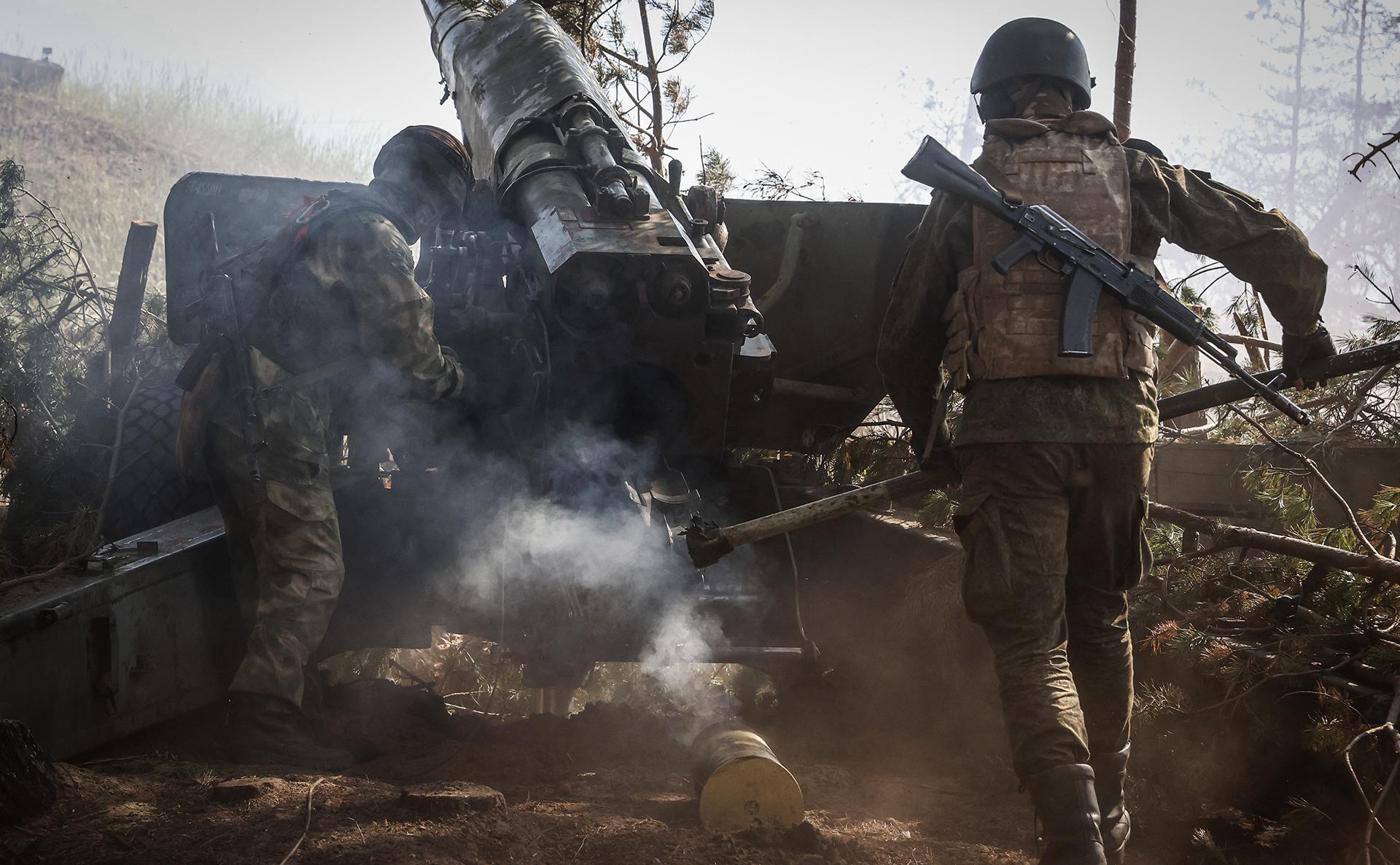 Российские военные за сутки уничтожили шесть танков в зоне спецоперации —  РБК