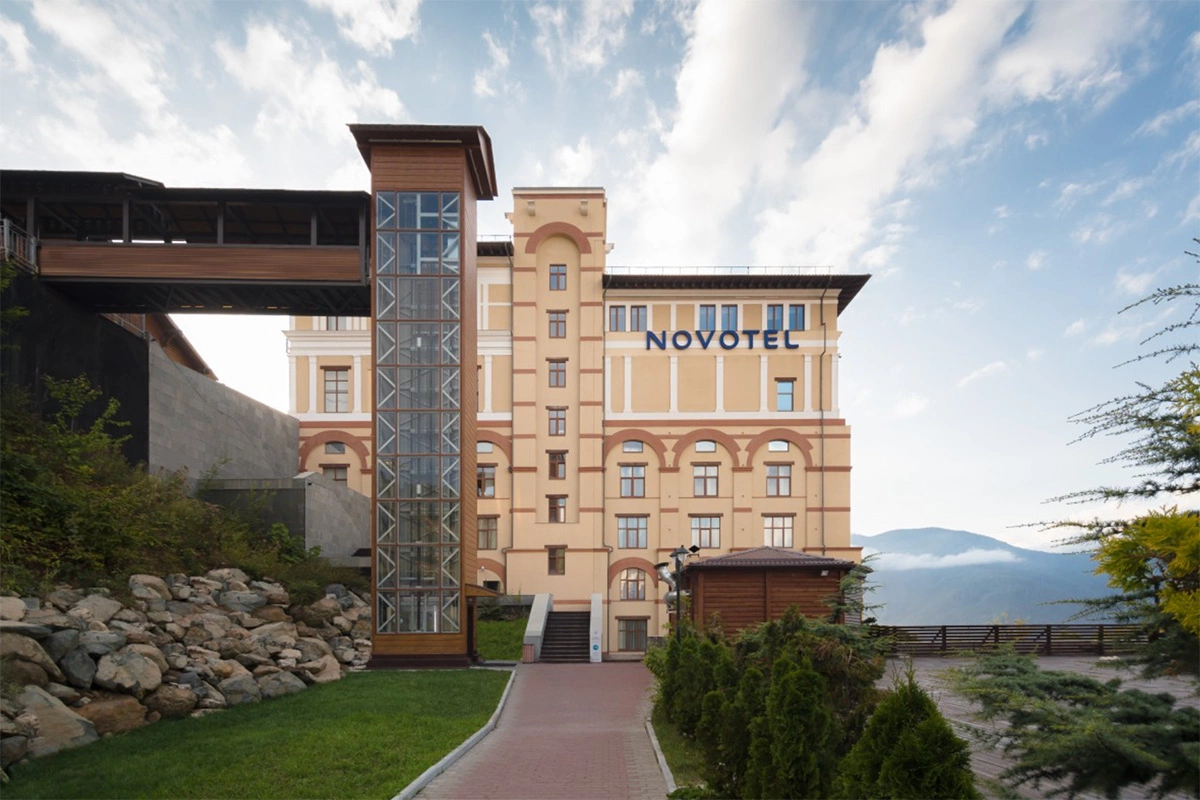 Отель Novotel Resort and spa Krasnaya Polyana 5*