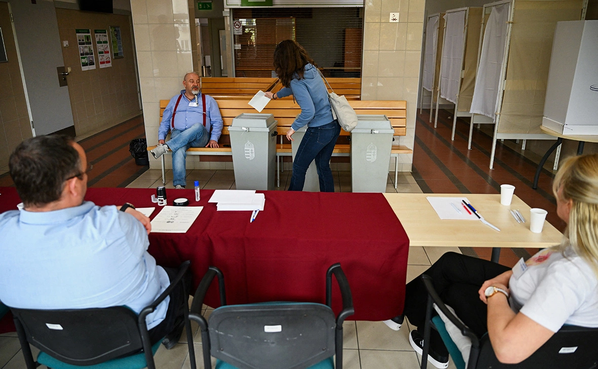 Elisabeth Mandl / Reuters