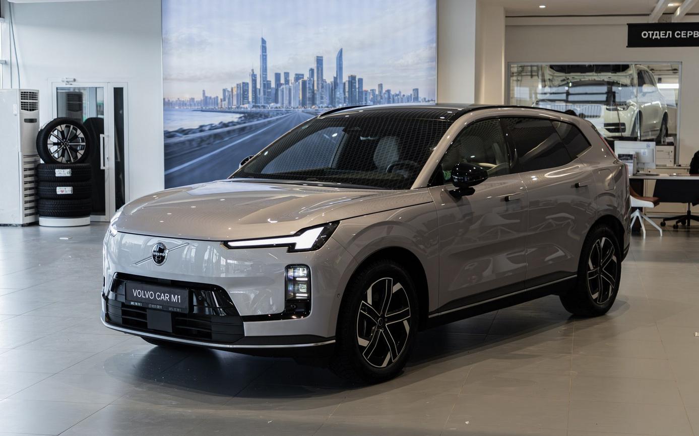 Новый Volvo XC70 презентовали в России. Мощность — 462 л. с.