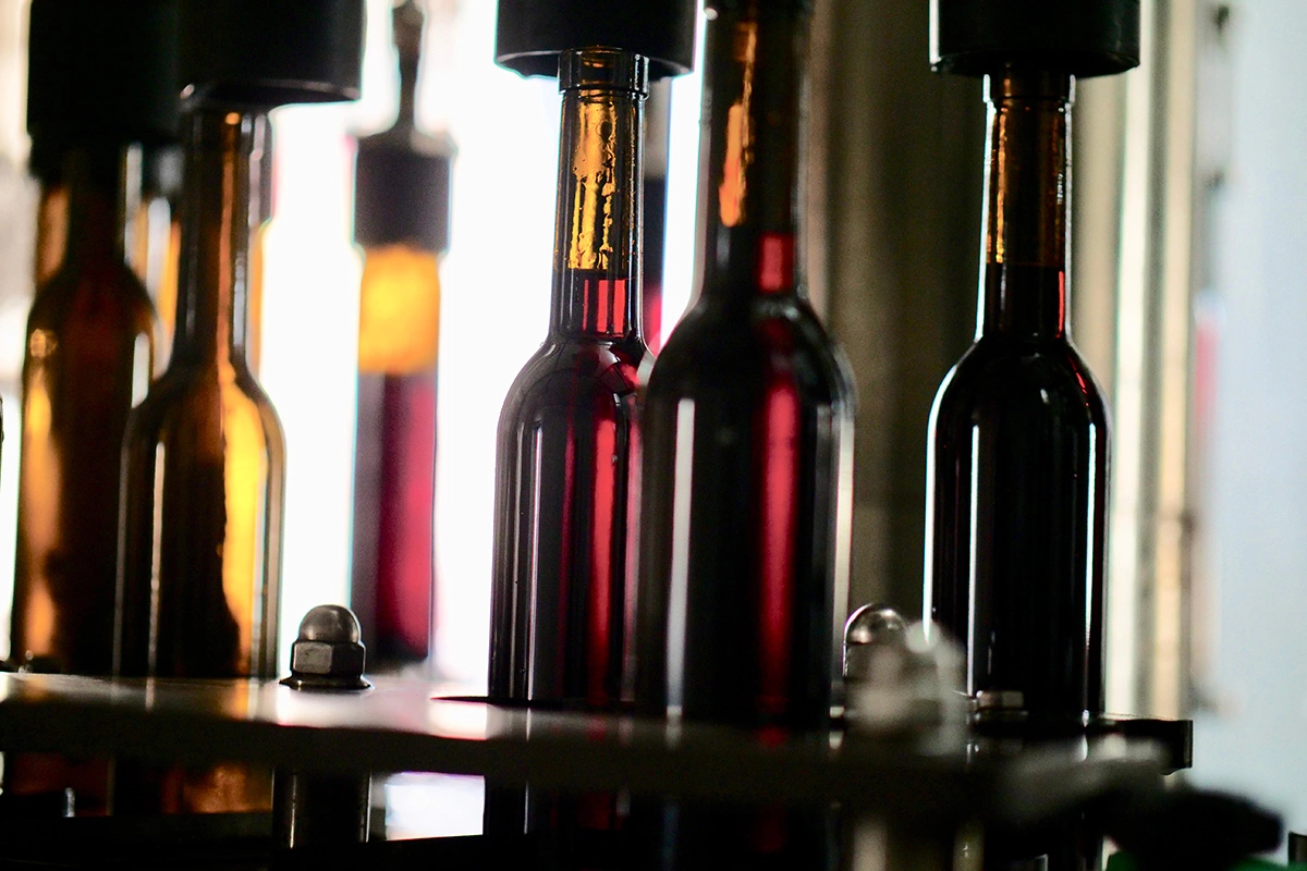 Решение заключается в том, что, перед тем как регистрировать ГУ или НМПТ, необходимо получить подтверждение, что этот производитель действительно соответствует требованиям отраслевого закона, то есть производит российскую продукцию защищенных наименований с точки зрения отраслевого закона