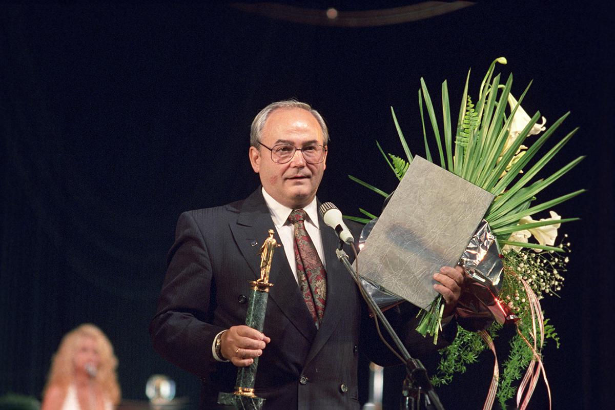 Всеволод Шиловский получил специальный приз зрительского жюри за фильм «Кодекс бесчестия» в 1994 году