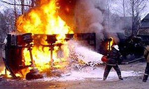 В Симферополе при столкновении с ЗИЛом сгорел бензовоз