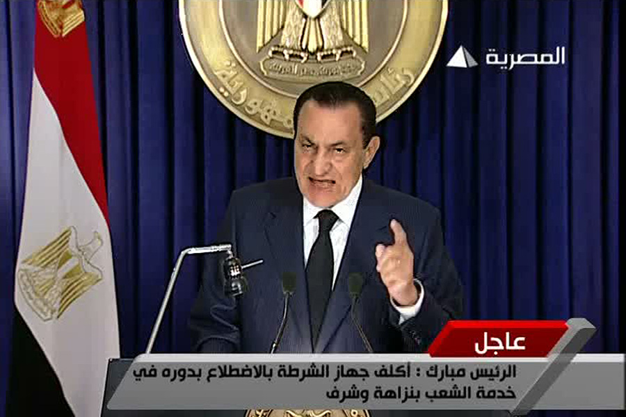 Президент Египта Хосни Мубарак обращается к народу Египта по телевидению 1 февраля 2011 года, за несколько дней до оставки


