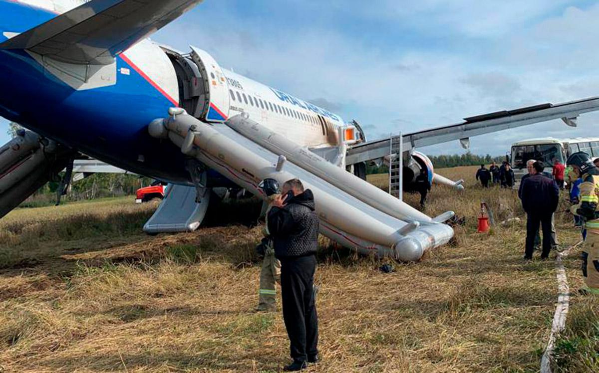 Эксперты после посадки А320 в поле объяснили опасность отказа гидравлики