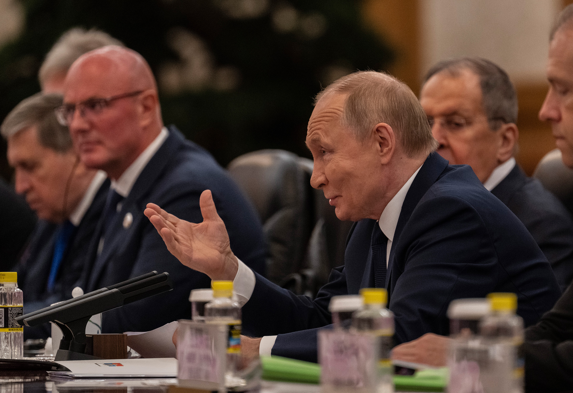 Прессу пригласили только на начало встречи, основная часть переговоров прошла в закрытом формате.