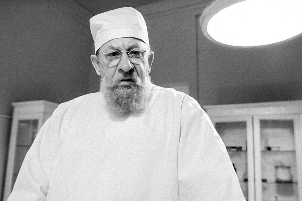 Кадр из фильма «Собачье сердце» (1988)