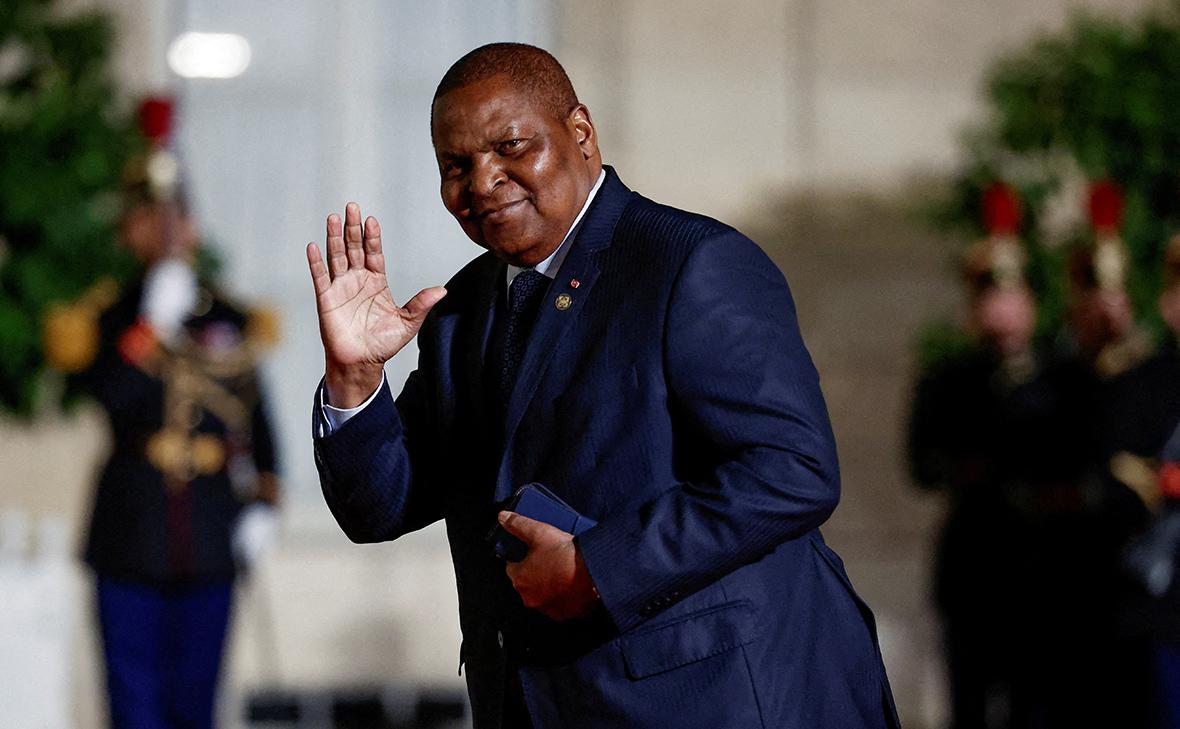 Фостен-Арканж Туадера