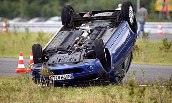 ADAC: Dacia Logan перевернулась из-за поврежденных шин