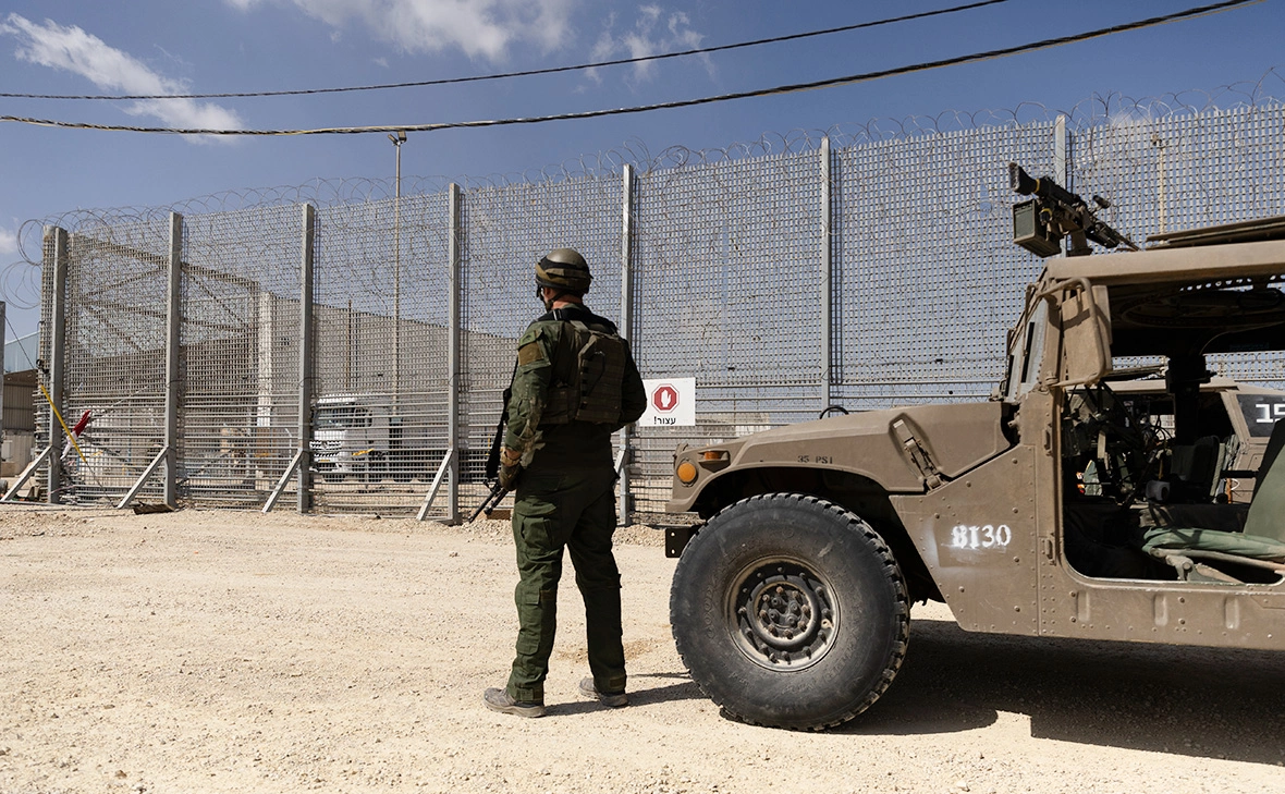 Amir Levy / Getty Images