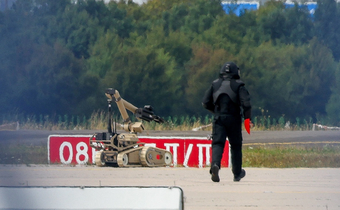 Axel Schmidt / Reuters
