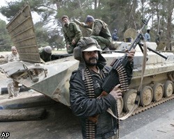 Войскам М.Каддафи удалось отбить у повстанцев нефтяной порт