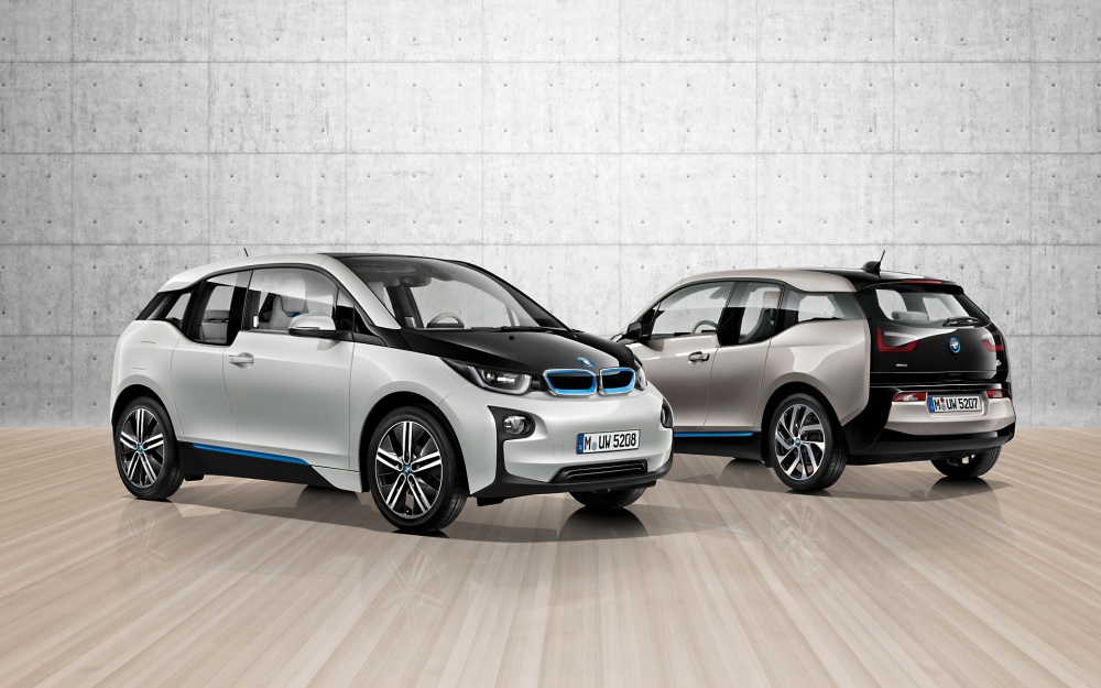 BMW представил свой первый электромобиль