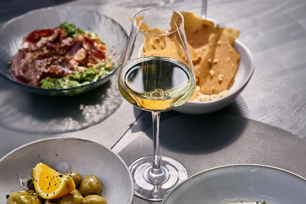 Выпить на подступах к Байкалу: алкоэкскурсия по Иркутску