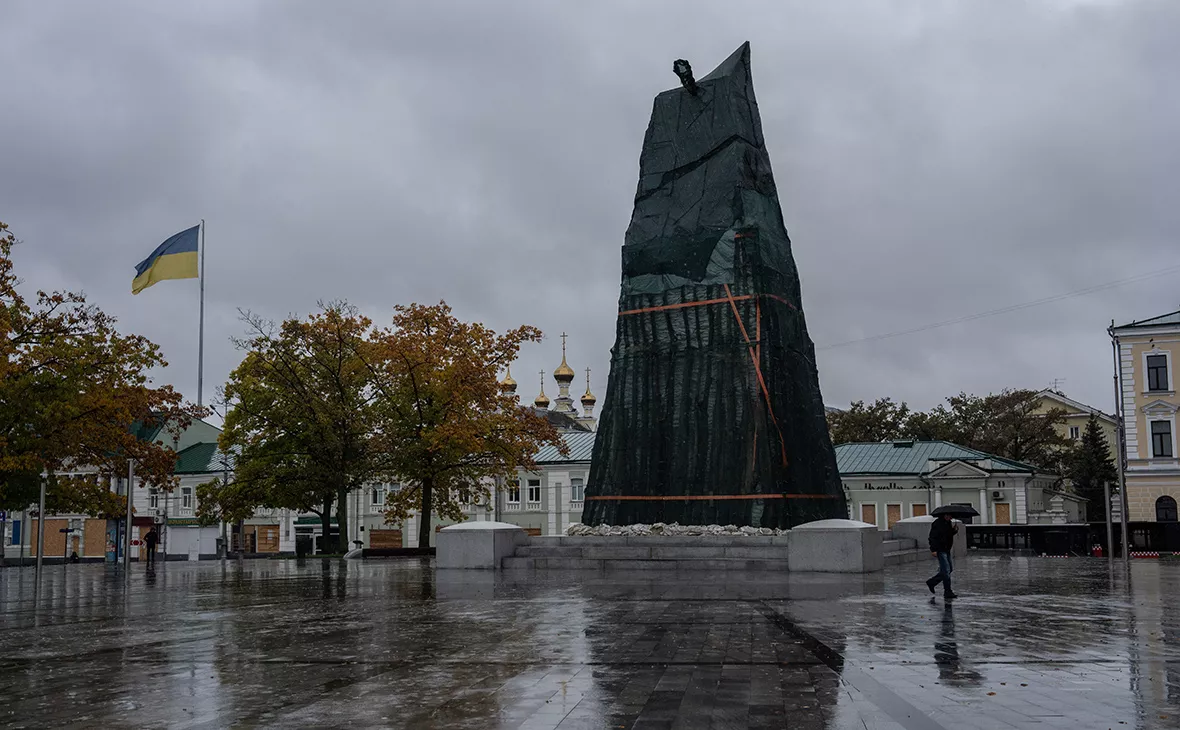 Carl Court / Getty Images