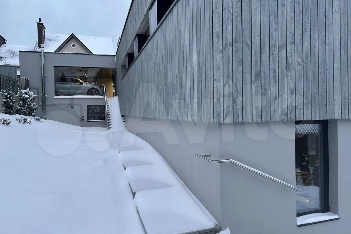 Как выглядят самые дорогие продающиеся в мегаполисах России дома