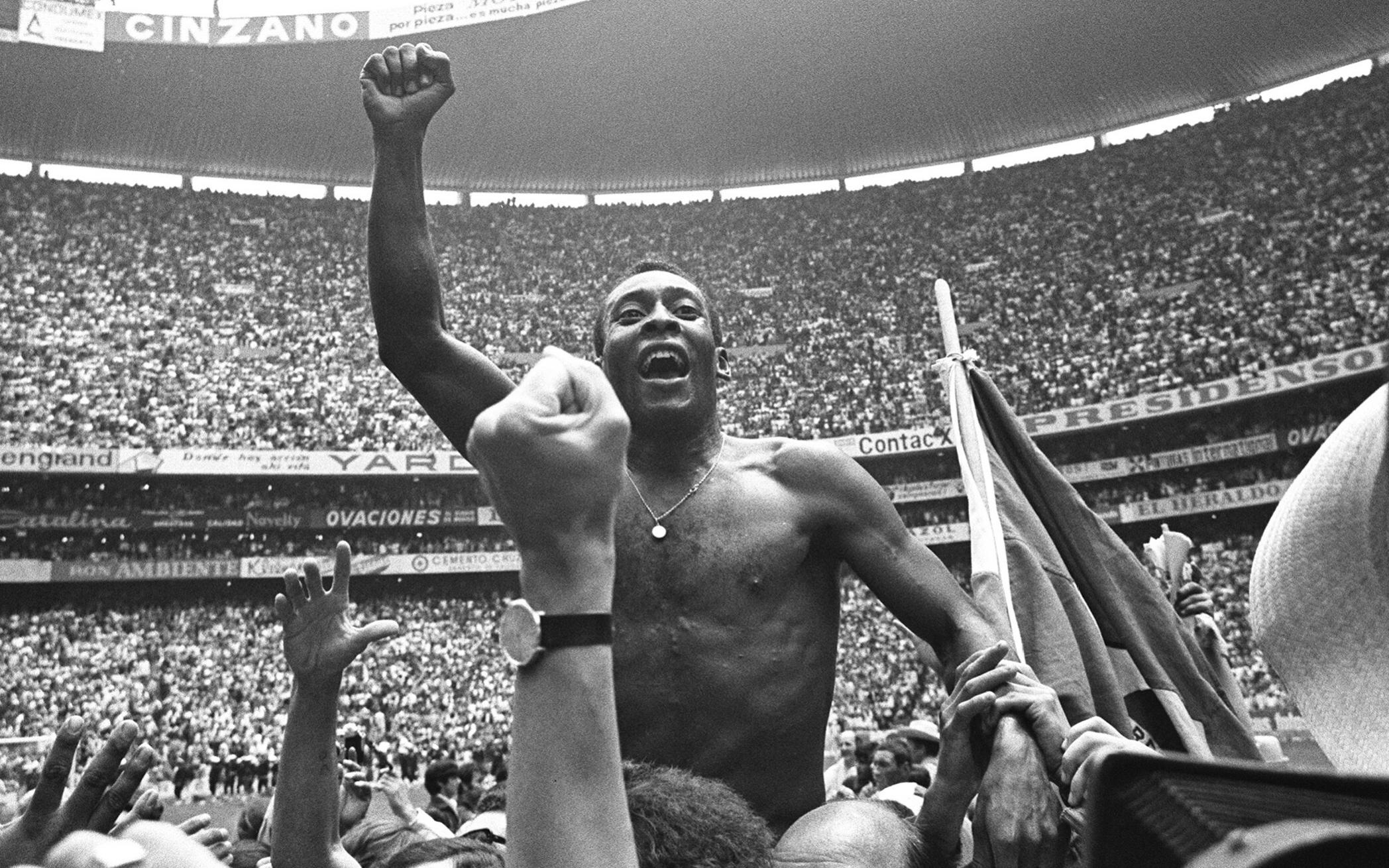Пеле после победы на чемпионате мира-1970