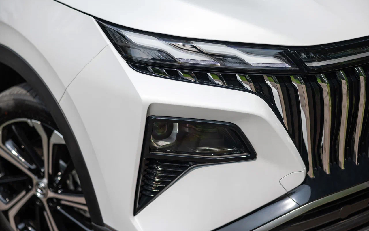 Dongfeng Huge