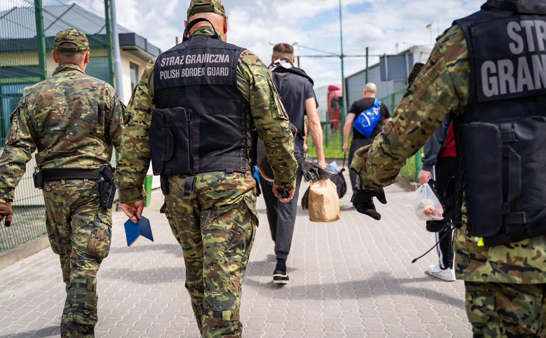 Польша выдворила 15 украинцев за правонарушения и преступления