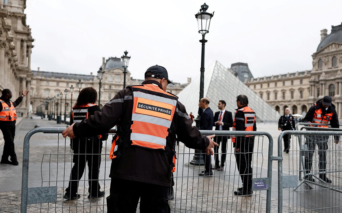 Грабители Лувра похитили несколько тысяч драгоценных камней