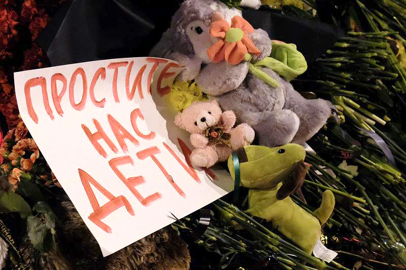 Траурные митинги и другие мероприятия проходили в течение всего дня во всех муниципалитетах Краснодарского края. Всего в них приняло участие свыше 50 тыс. человек.