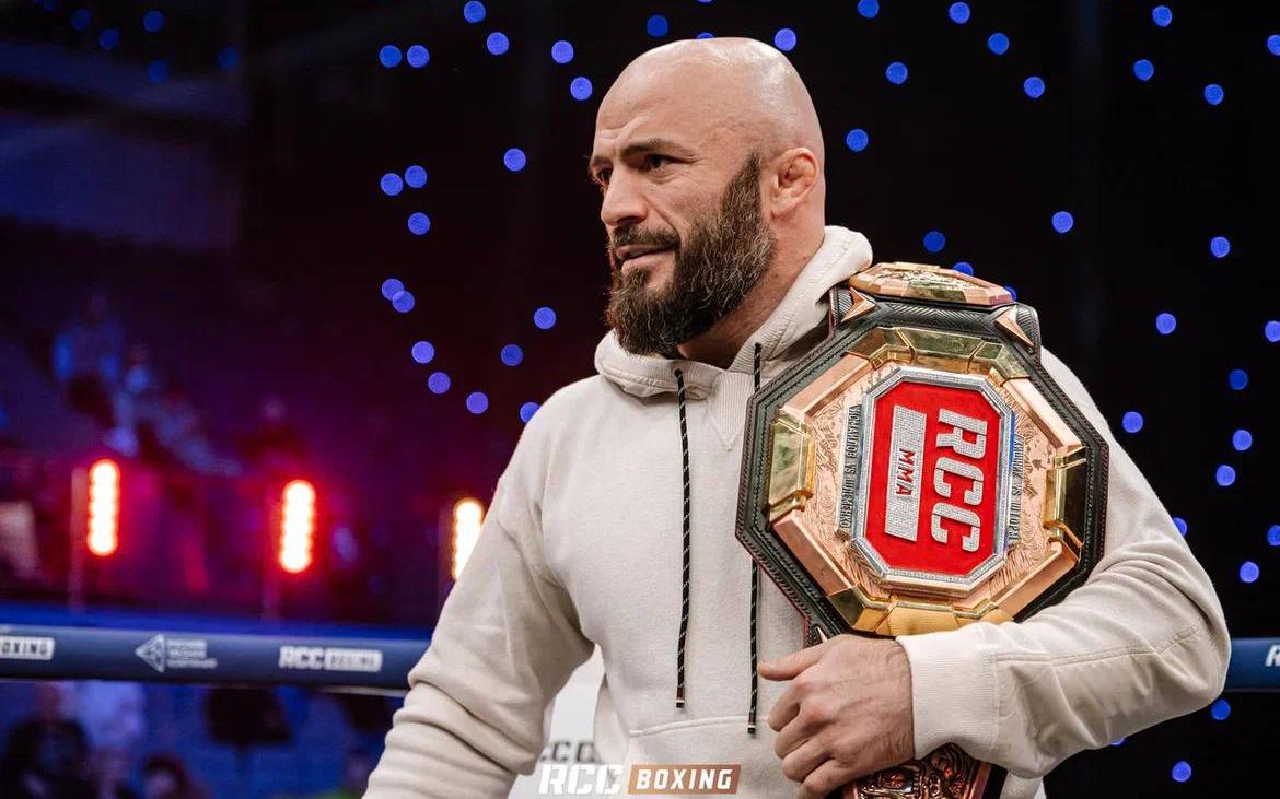 Магомед Исмаилов проведет поединок с отстраненным за допинг бойцом UFC