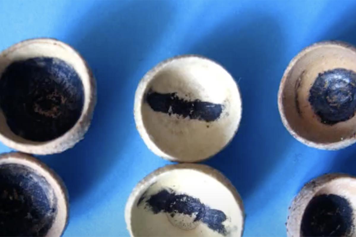 Сделать сову из природных материалов очень просто, можно даже создать целую семью сов