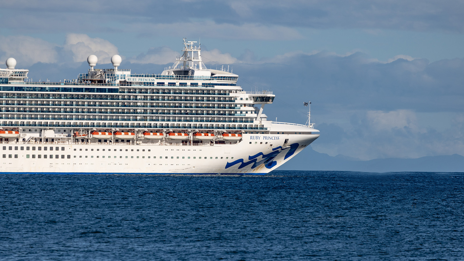 Круизный лайнер Ruby Princess