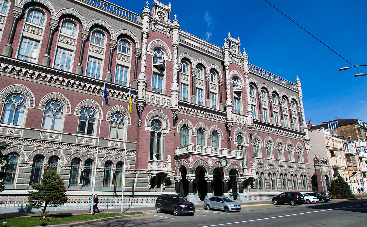 Здание Национального банка Украины в Киеве
