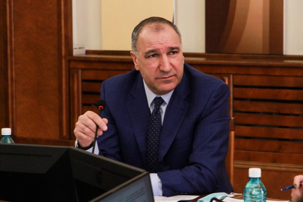 Председатель транспортного комитета Заксобрания Новосибирской области Майис Мамедов&nbsp;