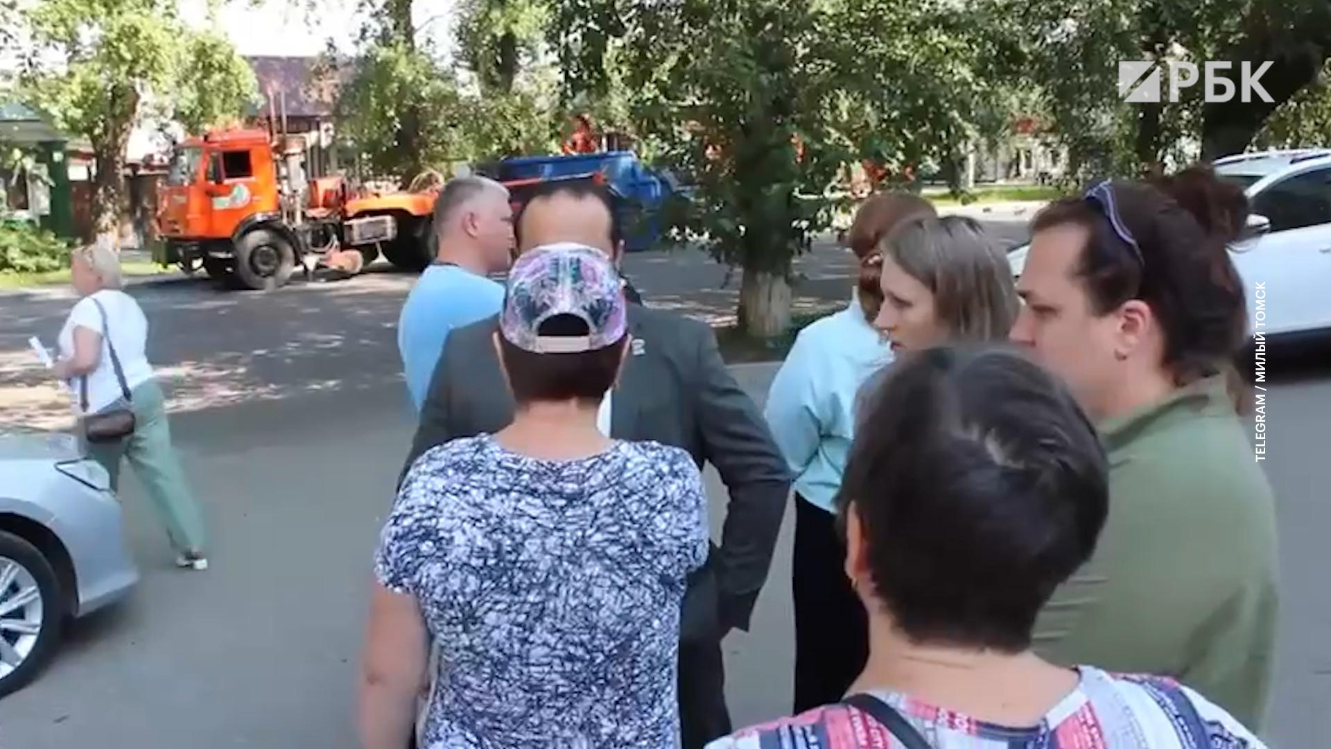 Спикер гордумы Томска объяснил ругань матом на встрече с жителями