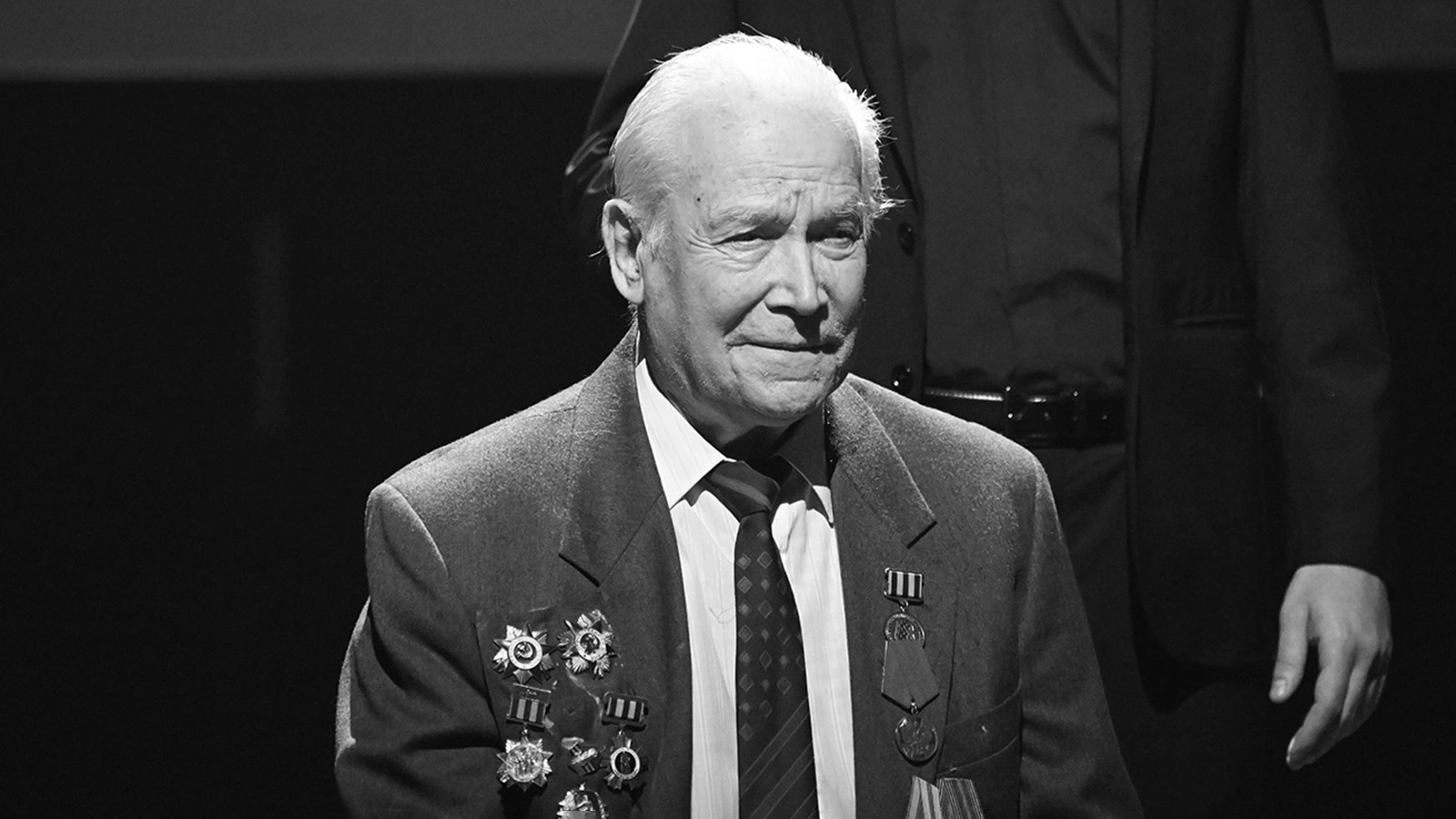 Виктор Рухманов