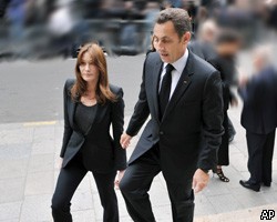 Жена Н.Саркози обидела Колумбию песней про наркотики