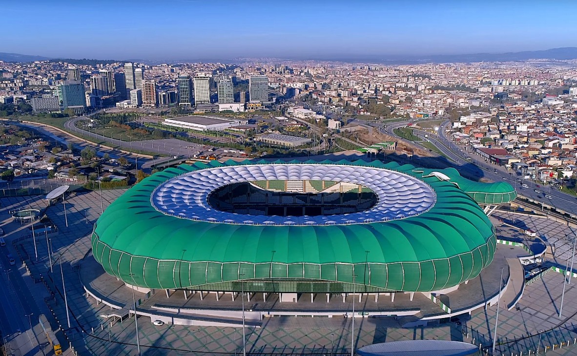 Timsah Arena (Бурса, Турция). Вместимость 43 877 зрителей, сроки строительства &mdash; 1 июля 2011г. &mdash; 2018г., стоимость строительства &mdash; $44,3 млн.
