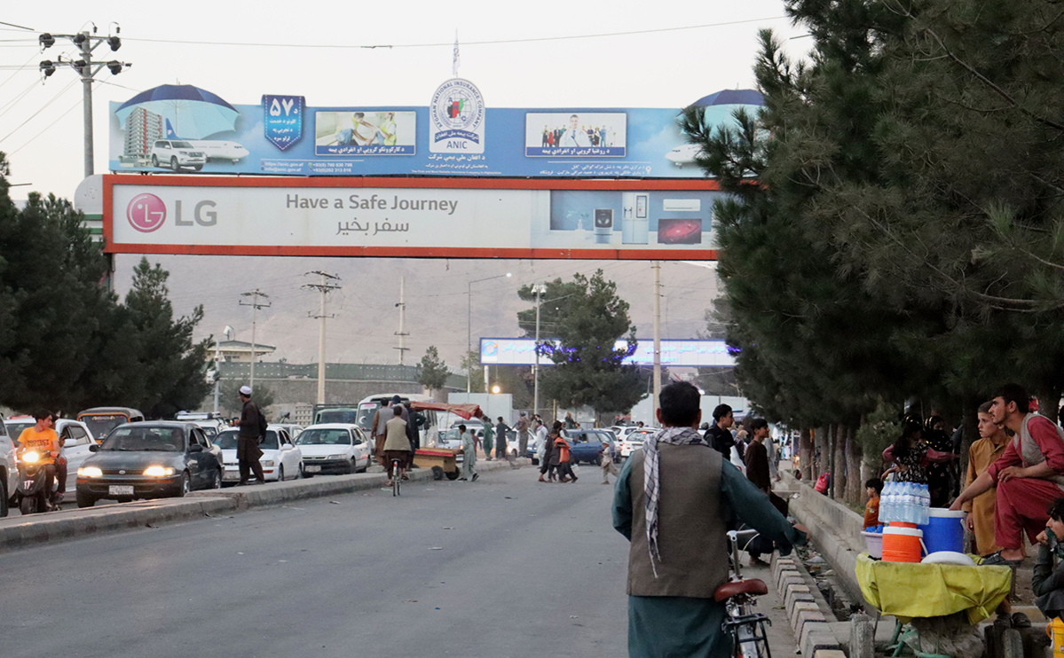 Въезд в международный аэропорт Кабула