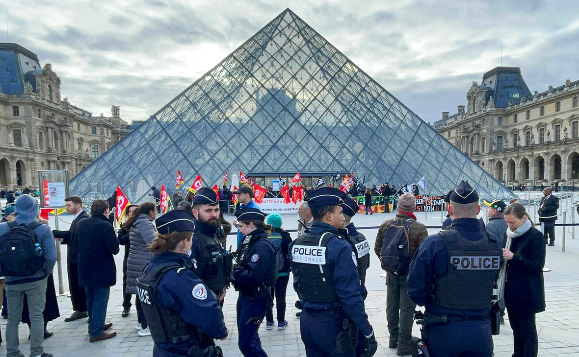 Marco Trujillo / Reuters