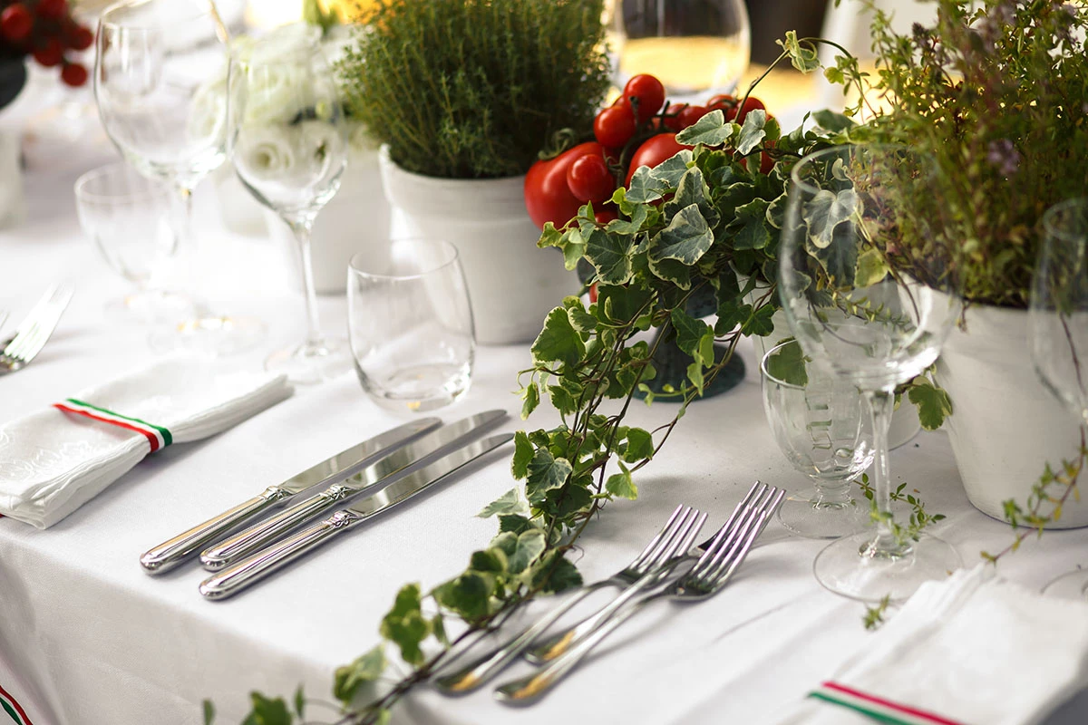 Второй тренд, не менее, а возможно, и более масштабный, считает эксперт, природа, природность