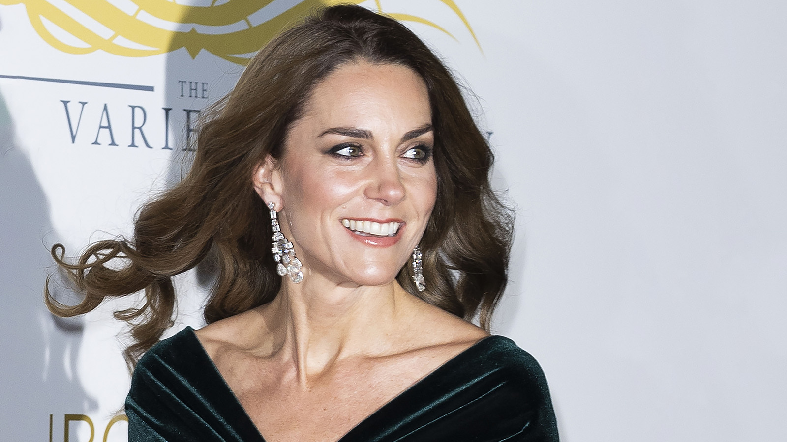 Кейт Миддлтон на красной дорожке ежегодного вечернего шоу Royal Variety Performance в Королевском Альберт-холле