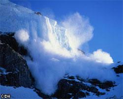 Из-за схода лавины в Киргизии погибли 6 альпинистов 